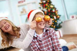 Конкурсы на Новый год: новогодние игры и развлечения для семьи